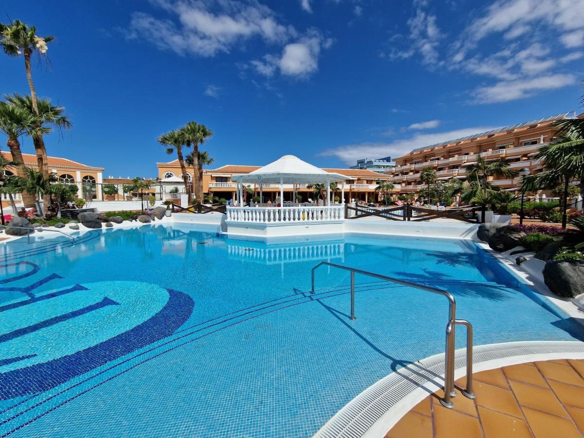 Exclusive Penthouse Playa Las Vistas 4 Close To The Sea And Beach, Aircondition For A Fee, Wifi, Terrace, Heated Pool Playa de las Américas Eksteriør billede