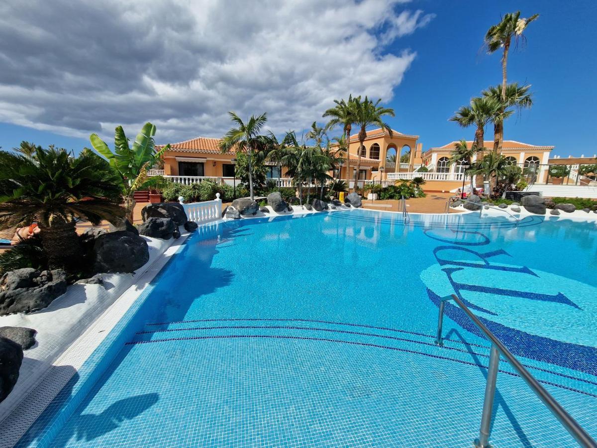 Exclusive Penthouse Playa Las Vistas 4 Close To The Sea And Beach, Aircondition For A Fee, Wifi, Terrace, Heated Pool Playa de las Américas Eksteriør billede